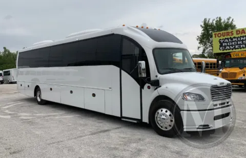 White 2025 Executive Coach Super Coach XL for sale in Ozark, MO