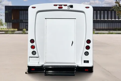 More photos of 2022 Ford Transit at Master's Transportation - Dallas/Fort Worth, TX