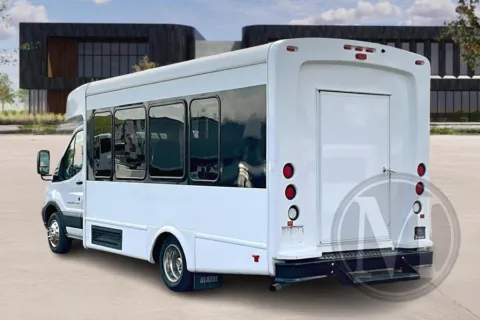 More photos of 2019 Glaval COMMUTE at Master's Transportation - Dallas/Fort Worth, TX