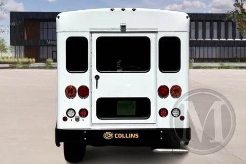 More photos of 2024 Collins TL308 at Master's Transportation - Dallas/Fort Worth, TX