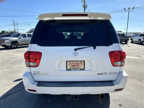 More photos of 2006 Toyota Sequoia Limited at Vincent Motor Company, TX