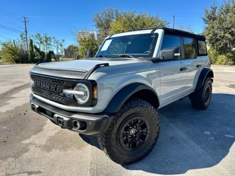 Gray 2023 Ford Bronco Wildtrak for sale in Abilene, TX
