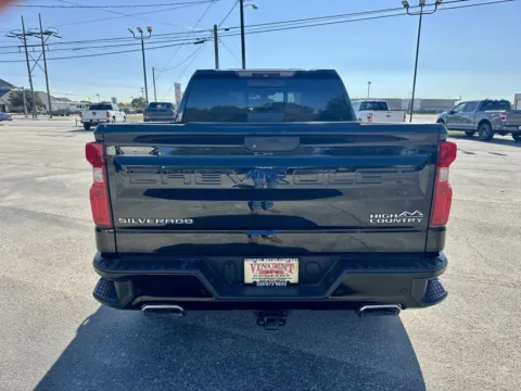 More photos of 2019 Chevrolet Silverado 1500 High Country at Vincent Motor Company, TX