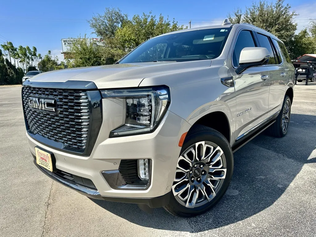2023 GMC Yukon Denali Ultimate's photo