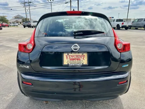 More photos of 2013 Nissan Juke S at Vincent Motor Company, TX