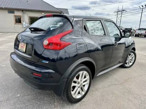 More photos of 2013 Nissan Juke S at Vincent Motor Company, TX