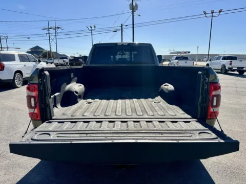 More photos of 2021 Ram 3500 Laramie at Vincent Motor Company, TX