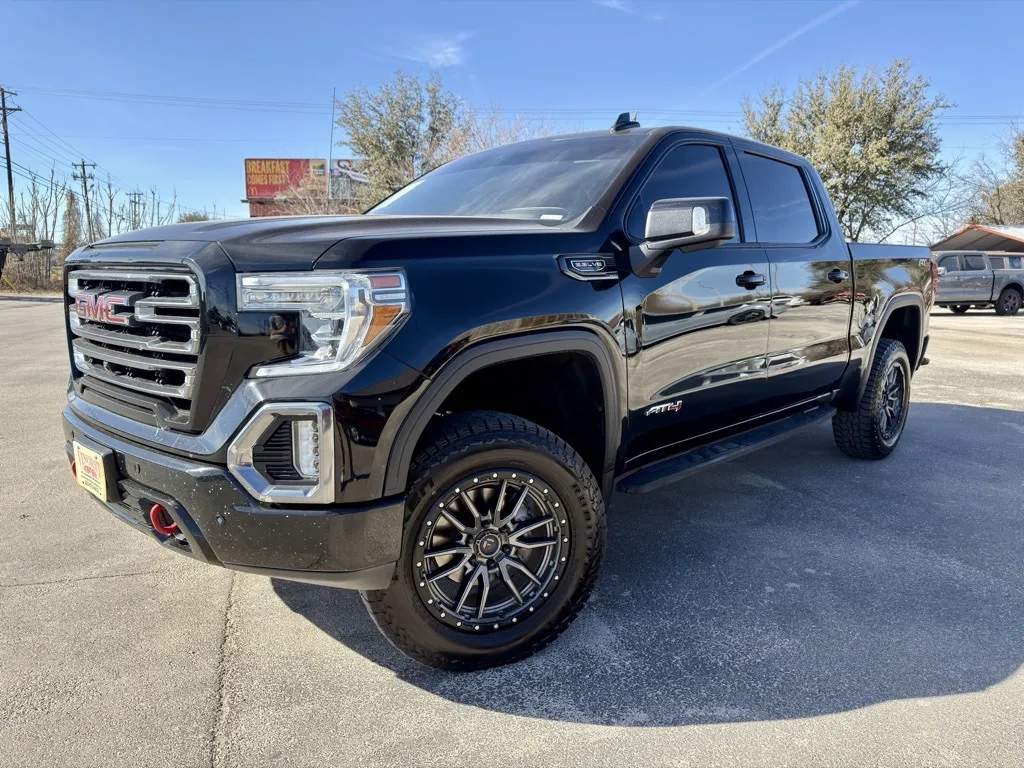 2021 GMC Sierra 1500 AT4's photo