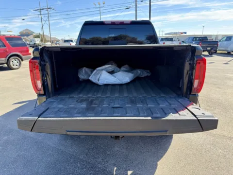 More photos of 2021 GMC Sierra 1500 AT4 at Vincent Motor Company, TX
