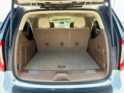 More photos of 2023 GMC Yukon XL Denali at Vincent Motor Company, TX