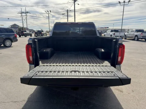 More photos of 2023 GMC Sierra 1500 Denali Ultimate at Vincent Motor Company, TX