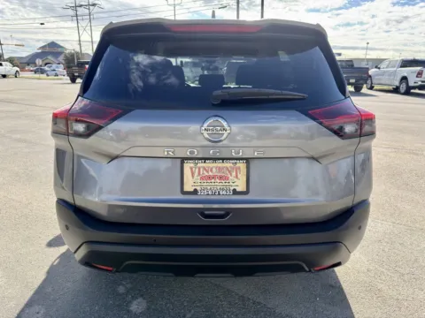 More photos of 2021 Nissan Rogue S at Vincent Motor Company, TX
