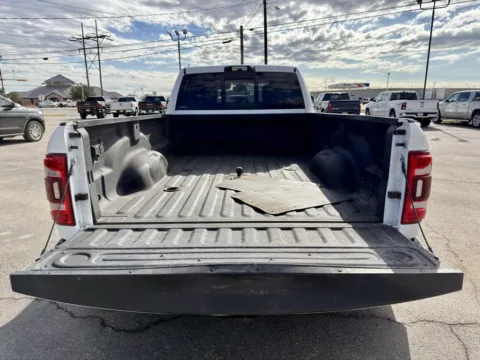 More photos of 2022 Ram 3500 Laramie at Vincent Motor Company, TX