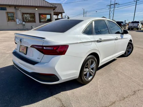 More photos of 2023 Volkswagen Jetta 1.5T SE at Vincent Motor Company, TX