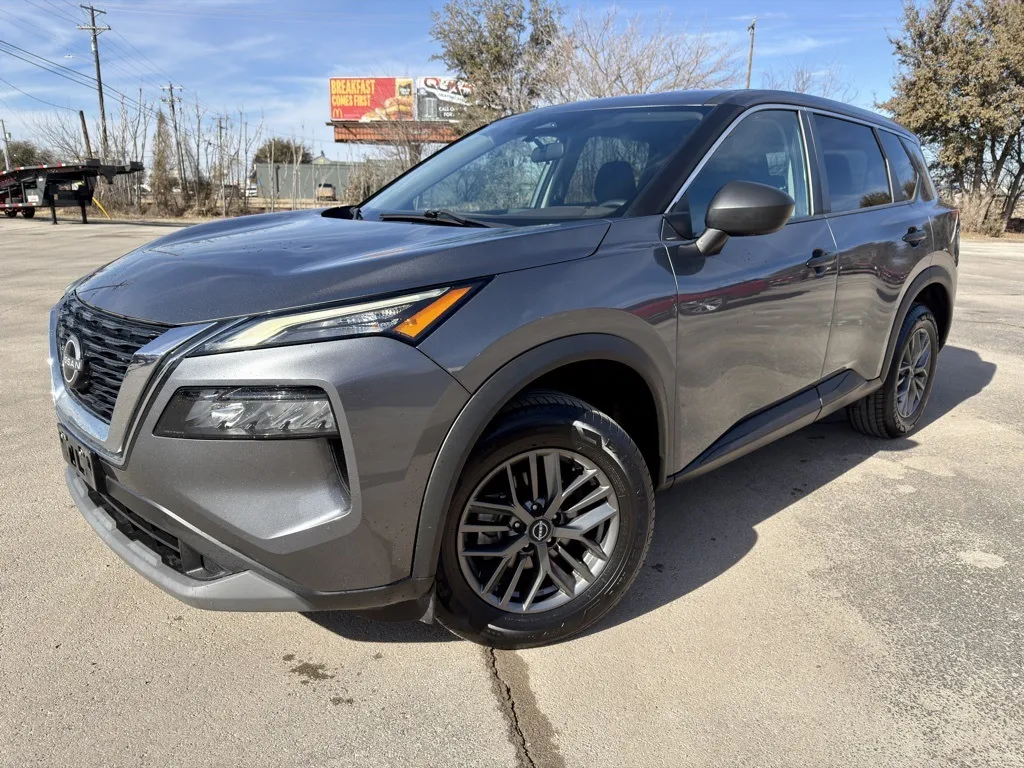 2022 Nissan Rogue S