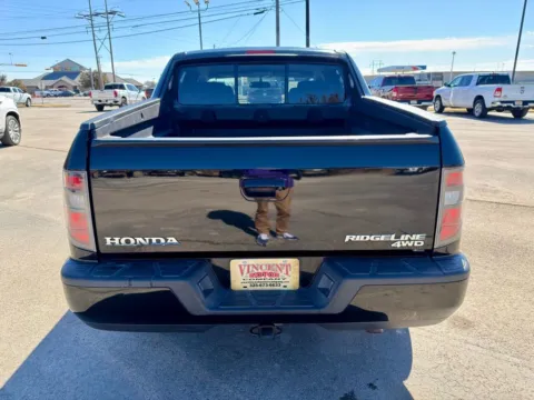 More photos of 2013 Honda Ridgeline Sport at Vincent Motor Company, TX