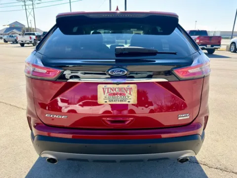 More photos of 2019 Ford Edge SEL at Vincent Motor Company, TX