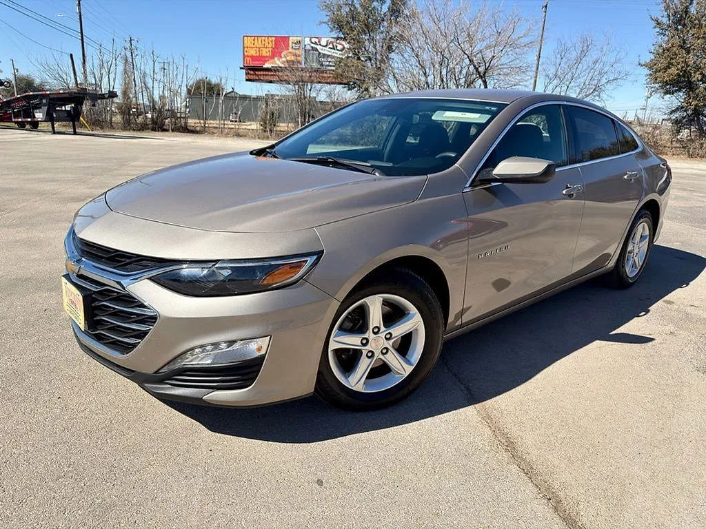 Gray 2024 Chevrolet Malibu LT for sale in Abilene, TX