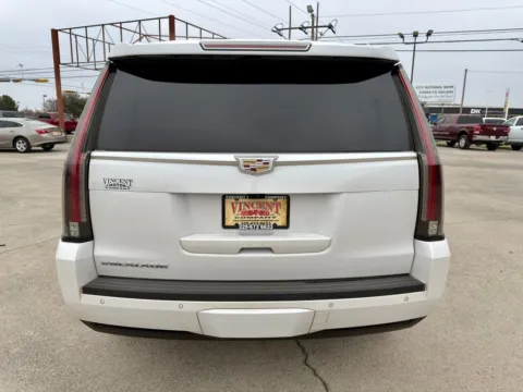 More photos of 2018 Cadillac Escalade Premium Luxury at Vincent Motor Company, TX