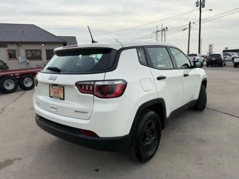 More photos of 2018 Jeep Compass Sport at Vincent Motor Company, TX
