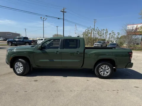Photos of 2022 Nissan Frontier SV for sale in Abilene, TX at Vincent Motor Company