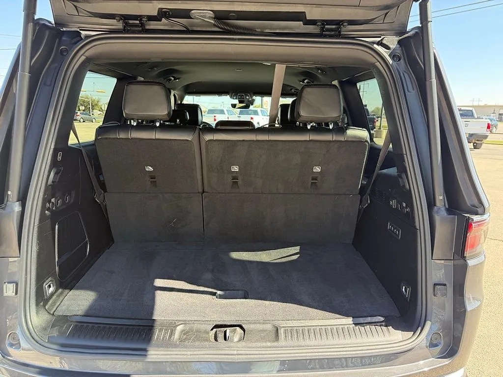 2024 Jeep Wagoneer Series III - Photo 14