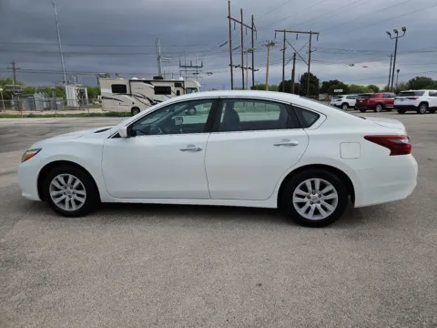 Another view of 2018 Nissan Altima 2.5 S for sale in Abilene, TX at Vincent Motor Company