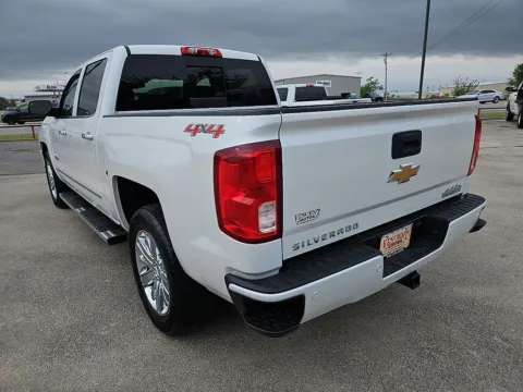 More photos of 2017 Chevrolet Silverado 1500 High Country at Vincent Motor Company, TX