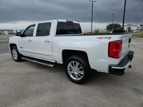 More photos of 2017 Chevrolet Silverado 1500 High Country at Vincent Motor Company, TX