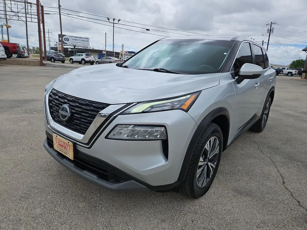 Silver 2022 Nissan Rogue SV for sale in Abilene, TX