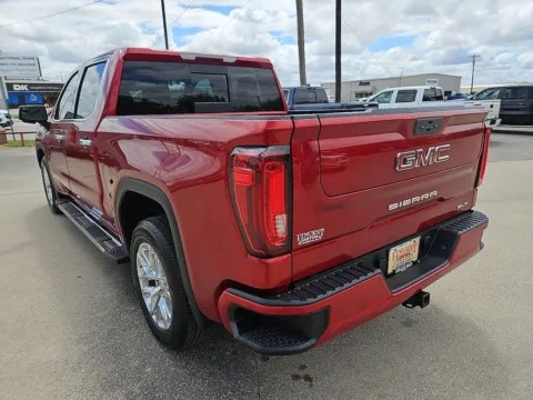 More photos of 2021 GMC Sierra 1500 SLT at Vincent Motor Company, TX