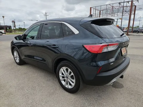 More photos of 2022 Ford Escape SE at Vincent Motor Company, TX