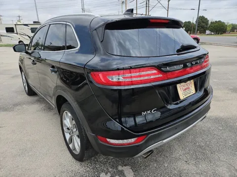 More photos of 2018 Lincoln MKC Select at Vincent Motor Company, TX