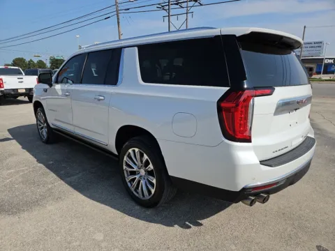 More photos of 2021 GMC Yukon XL Denali at Vincent Motor Company, TX