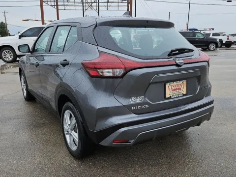 More photos of 2023 Nissan Kicks S at Vincent Motor Company, TX