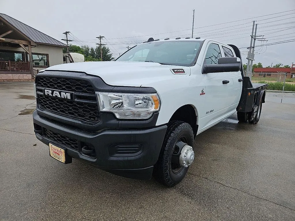 2022 RAM 3500 Tradesman 4X4 Crew Cab LWB's photo