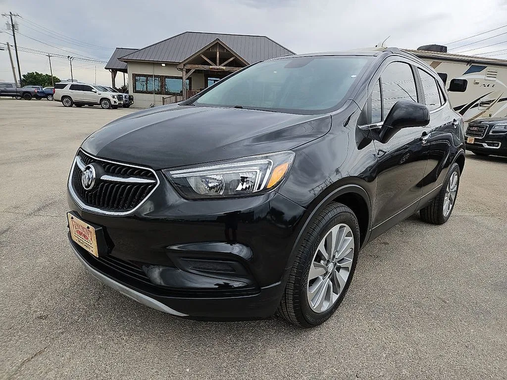 2020 Buick Encore Preferred's photo
