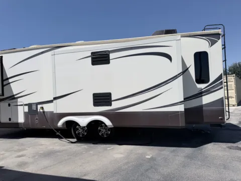 Another view of 2016 EverGreen RV Bay Hill FIFTH WHEEL for sale in Abilene, TX at Vincent Motor Company