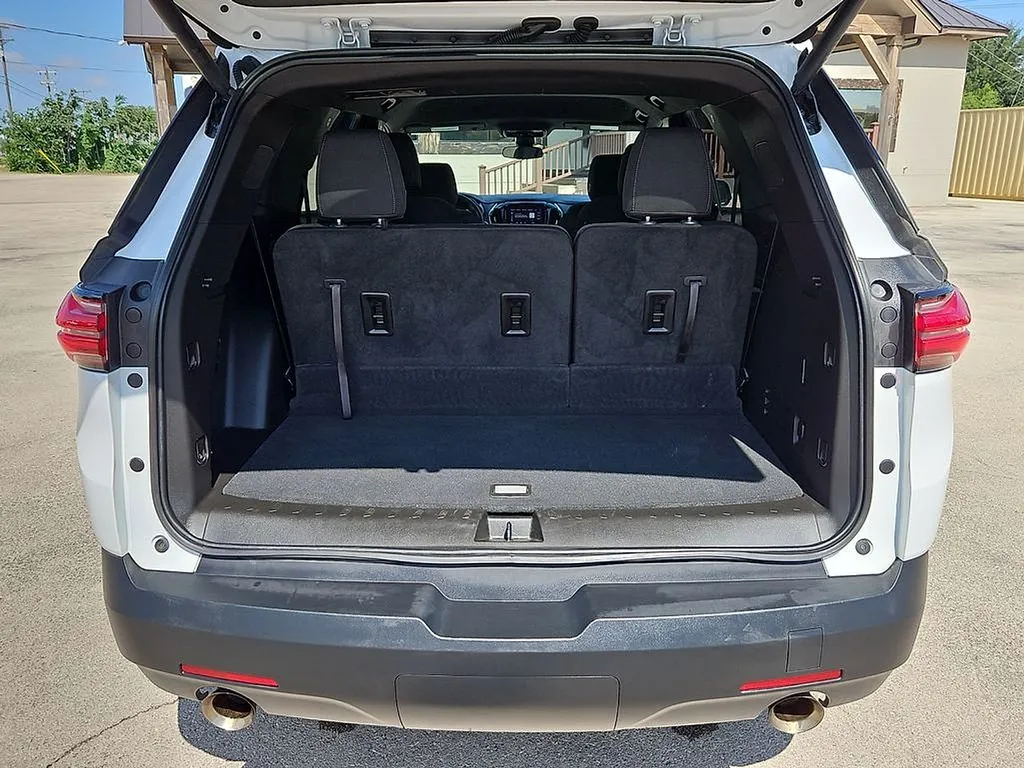 2023 Chevrolet Traverse 1LT - Photo 16
