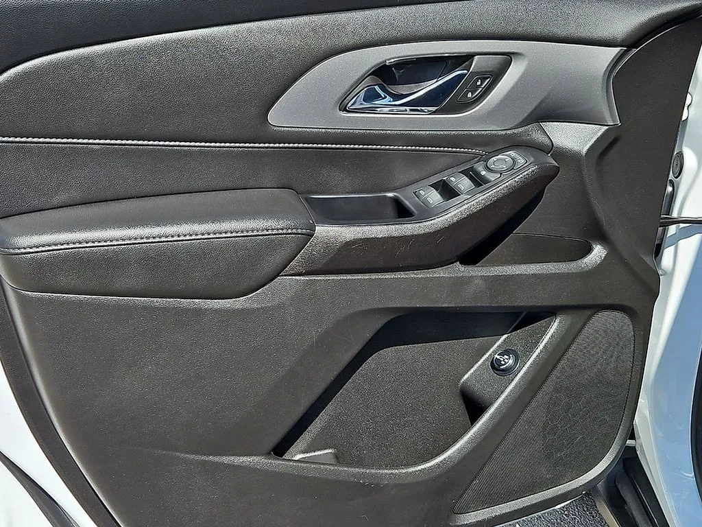 2023 Chevrolet Traverse 1LT - Photo 22