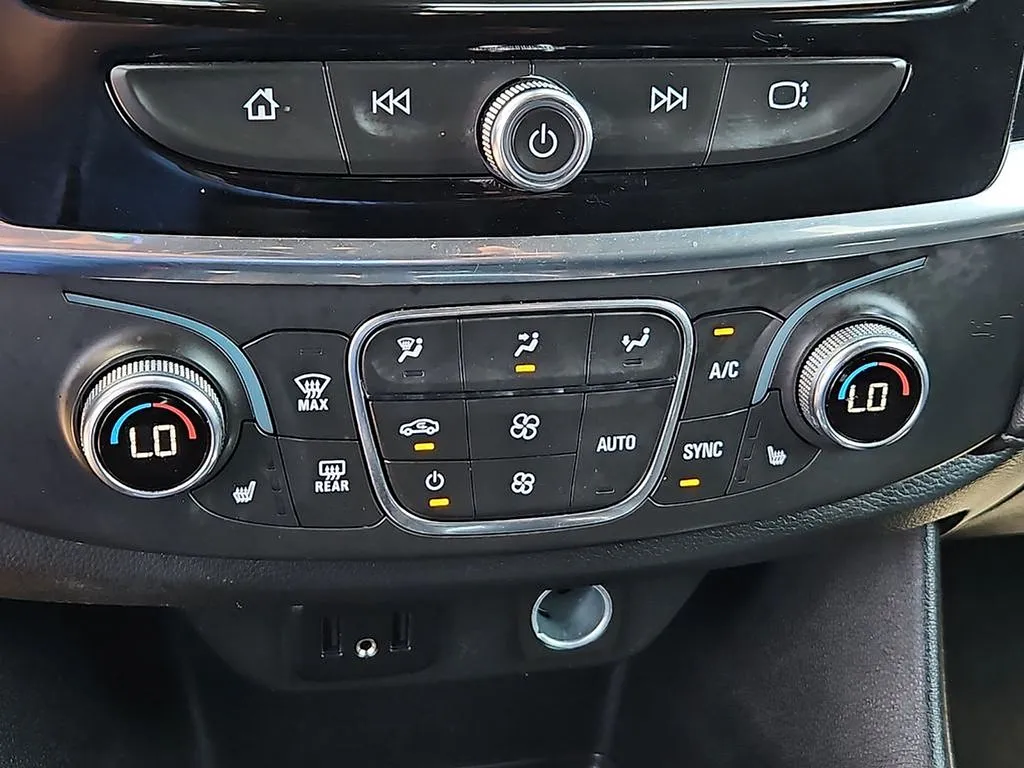 2023 Chevrolet Traverse 1LT - Photo 29
