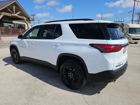 More photos of 2023 Chevrolet Traverse LT at Vincent Motor Company, TX