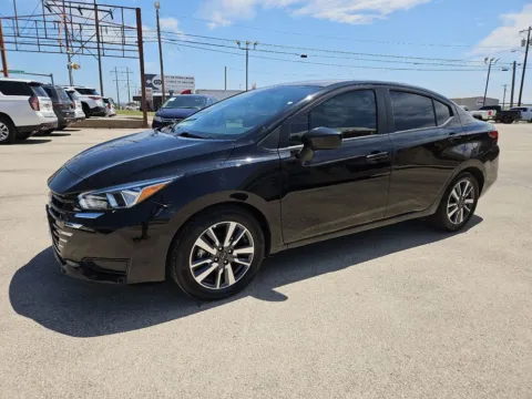 Photos of 2023 Nissan Versa 1.6 SV for sale in Abilene, TX at Vincent Motor Company
