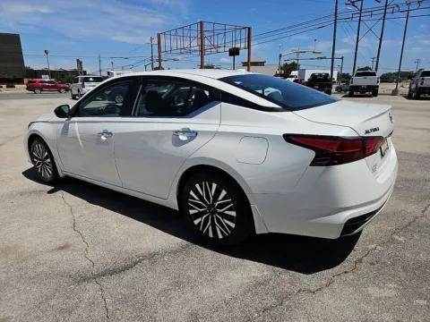 More photos of 2024 Nissan Altima 2.5 SV at Vincent Motor Company, TX