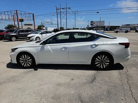 Another view of 2024 Nissan Altima 2.5 SV for sale in Abilene, TX at Vincent Motor Company