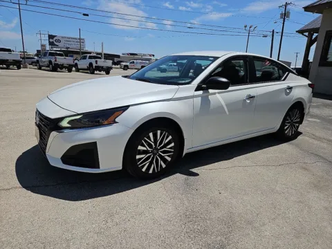 Photos of 2024 Nissan Altima 2.5 SV for sale in Abilene, TX at Vincent Motor Company