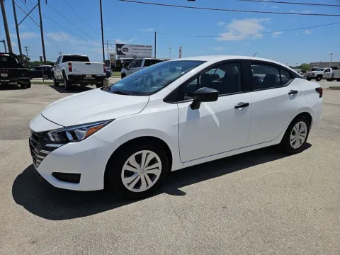 Photos of 2023 Nissan Versa 1.6 S for sale in Abilene, TX at Vincent Motor Company