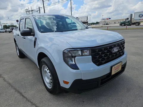 Photos of 2025 Ford Maverick XL for sale in Abilene, TX at Vincent Motor Company