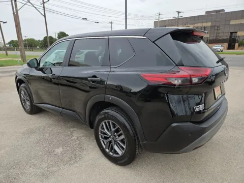 More photos of 2023 Nissan Rogue S at Vincent Motor Company, TX