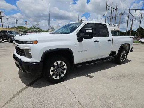 Photos of 2024 Chevrolet Silverado 2500HD Custom for sale in Abilene, TX at Vincent Motor Company